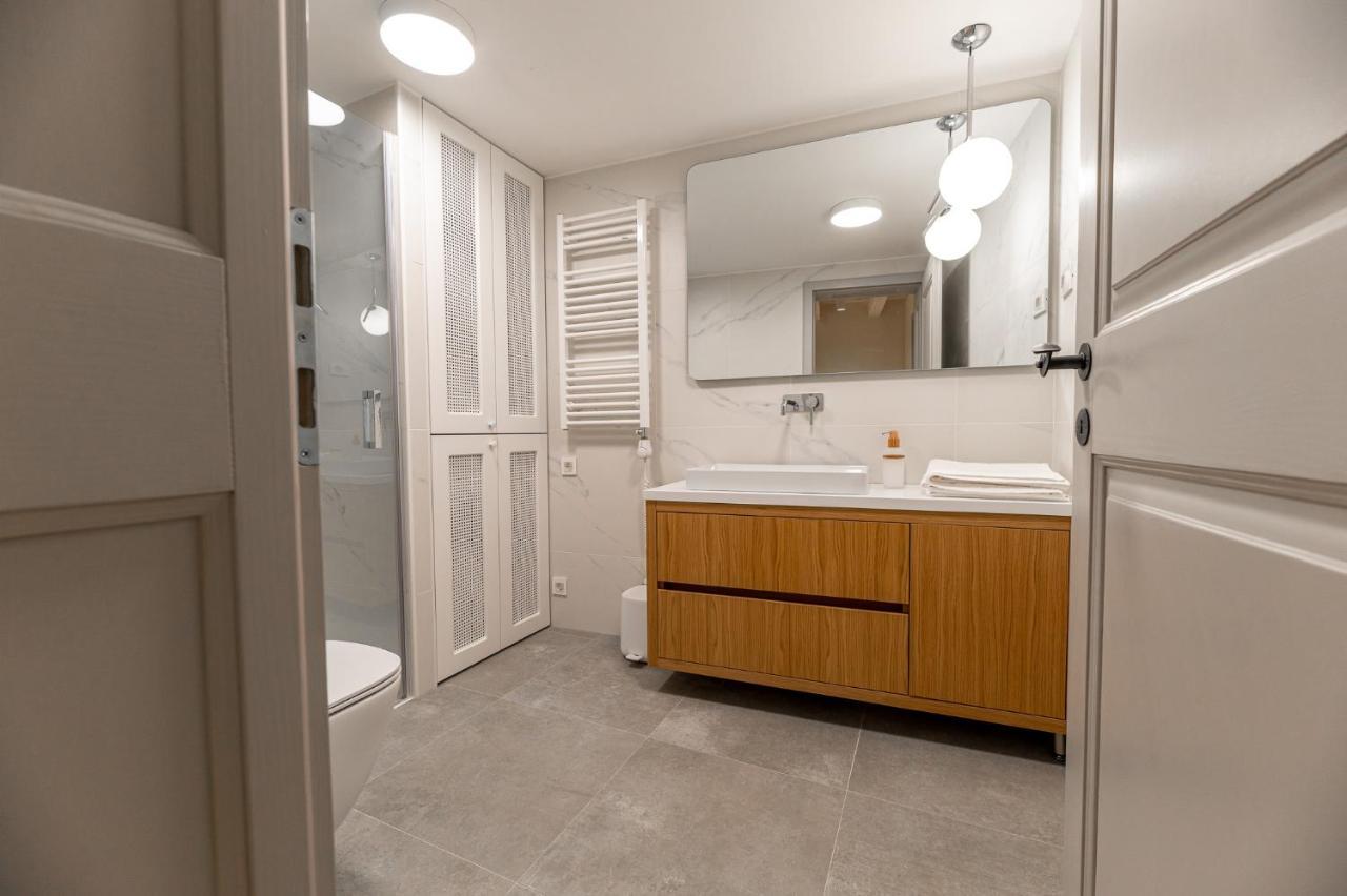 Superior 2 Bedroom Gabriela *
